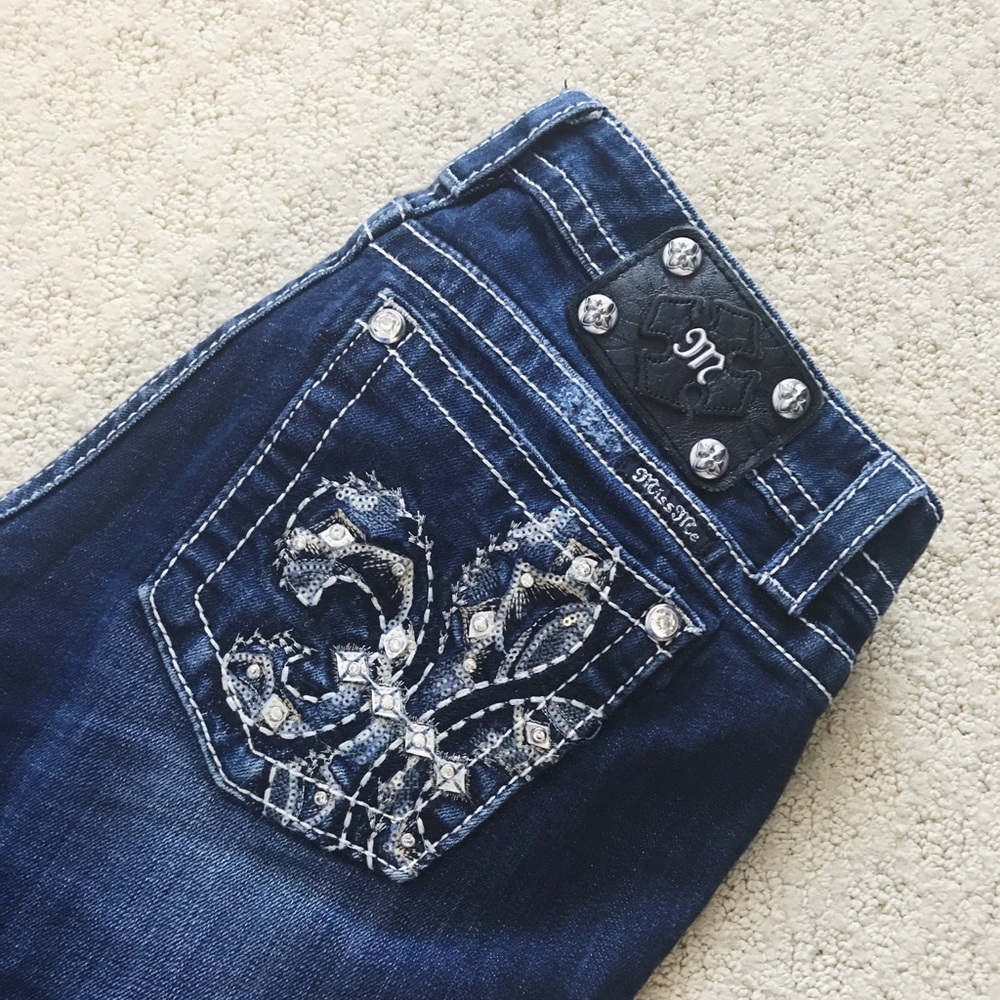 Miss Me Signature Skinny Jeans